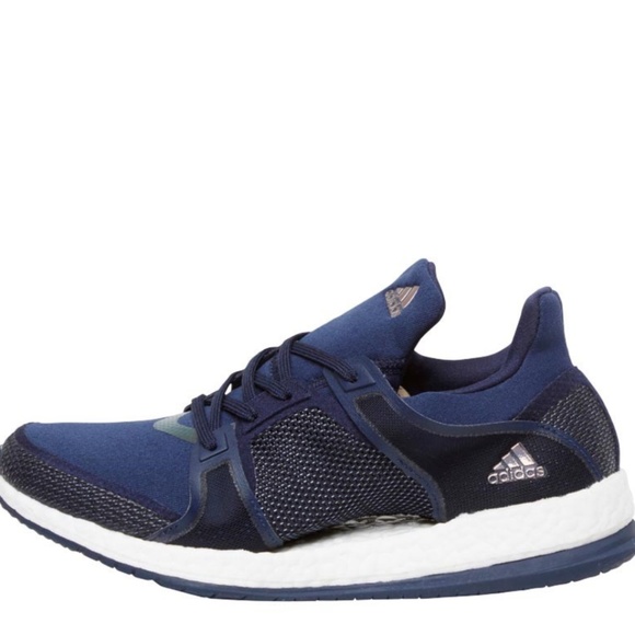 adidas Shoes - Adidas Boost Training Women  size 7